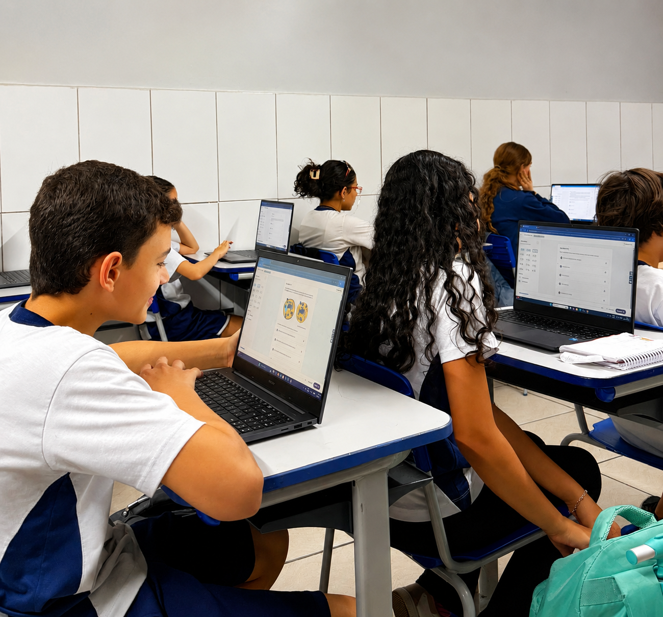 Telas e adolescentes: como encontrar equilíbrio sem conflito